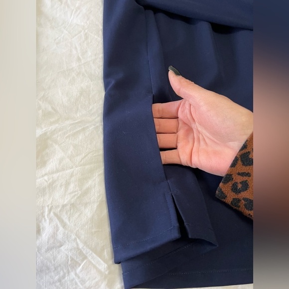 FIGS |Navy Blue Nala Top Long Sleeve Collared Technical Scrub | Women’s XXS NWT - Picture 10 of 10